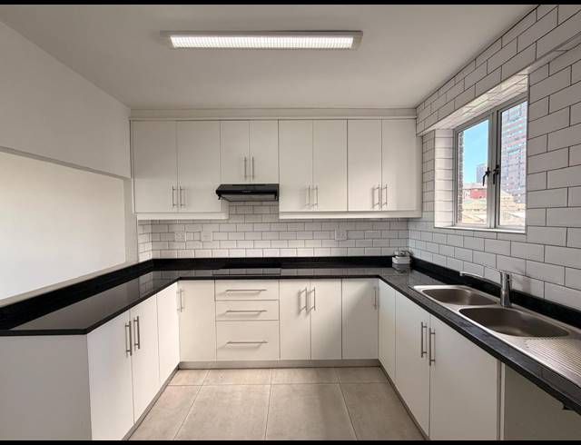 1.5 BEDROOM APARTMENT TO LET IN ESPLANADE